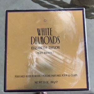 Elizabeth Taylor White Diamond body powder